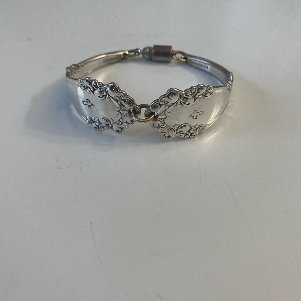 ROGERS BROS. Vintage Triple silver plated hinged spoon bracelet unique